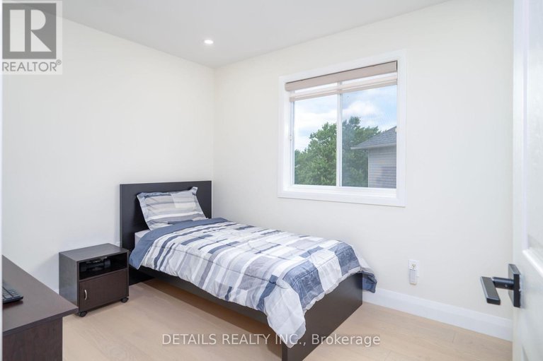 28516304/732-carmella-crescent/avalon-east/ottawa/ontario/K4A4V8_20