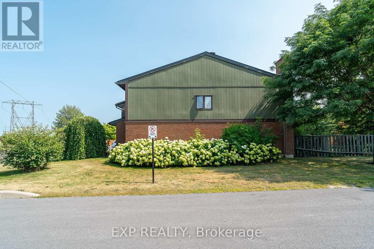 28924711/36-bethune-way/beaverbrook/ottawa/ontario/K2K1C3_5