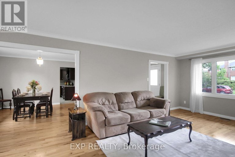 28340674/2001-neepawa-avenue/carlingwood/ottawa/ontario/K2A3L4_17