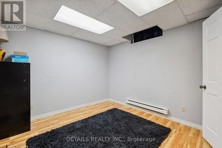 28497977/1904-russell-road/elmvale-acres/ottawa/ontario/K1G1L6_26