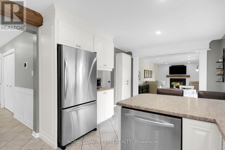 28764855/7117-quinnfield-way/greely/ottawa/ontario/K4P1B6_9