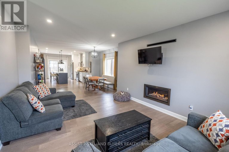 28534176/33-beech-street/ingleside/south-stormont/ontario/K0C1M0_6