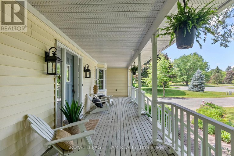 29036869/1102-cindy-hill-crescent/manotick-long-island-nicholls-island/ottawa/ontario/K4M1E8_5