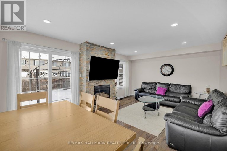 29225790/320-silbrass-private/stonebridge/ottawa/ontario/K2J5M5_10