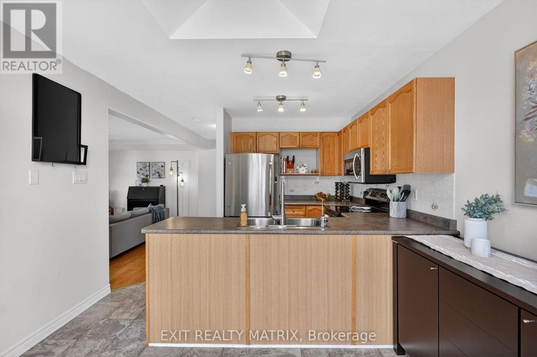 29656058/292-stiver-street/village-of-russell/russell/ontario/K4R1G8_11