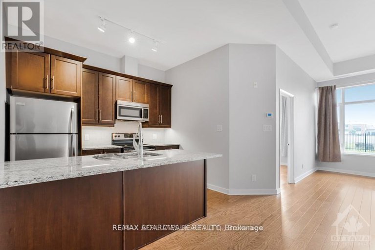 29223544/109-310-centrum-boulevard/bilberry-creekqueenswood-heights/ottawa/ontario/K1E0A3_10