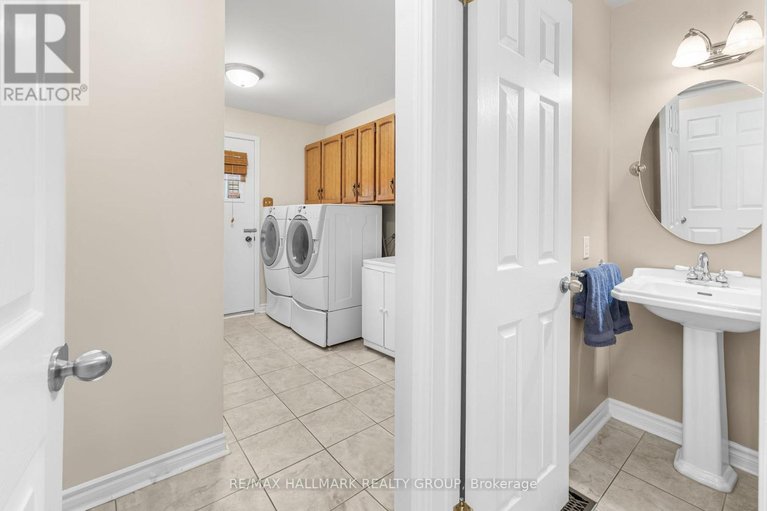 29599851/906-chaleur-way/convent-glen/ottawa/ontario/K1C2S1_18