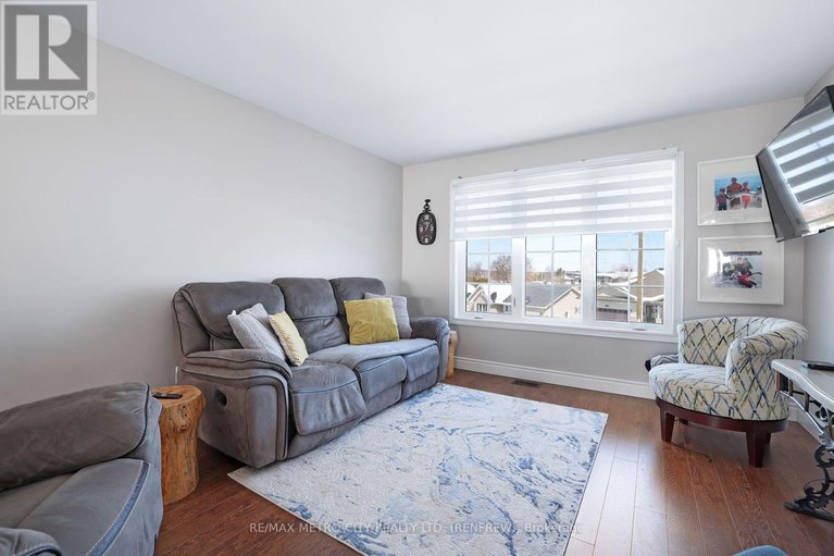 28154168/148-haramis-drive/renfrew/renfrew/ontario/K7V4M8_11