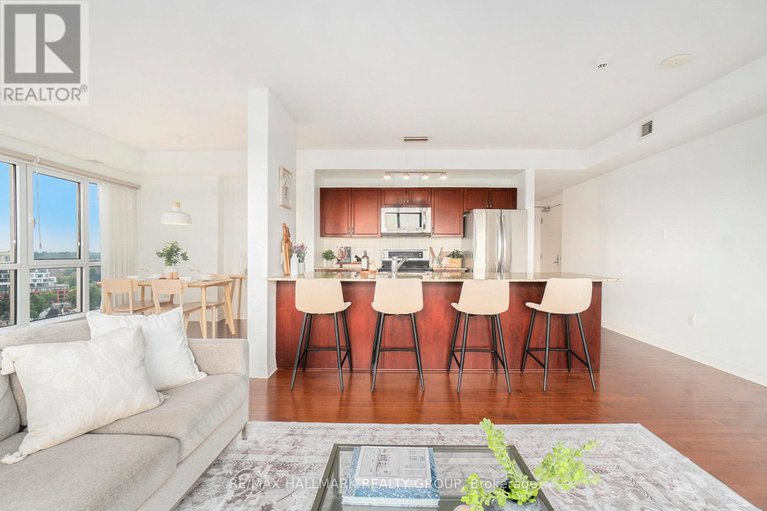 28713528/1602-90-landry-street/vanier/ottawa/ontario/K1L0A9_13