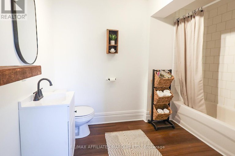 29078821/11-elgin-street-e/alexandria/north-glengarry/ontario/K0C1A0_28