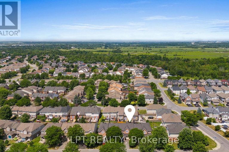 29592381/485-grey-seal-circle/riverside-southgloucester-glen/ottawa/ontario/K1V2H7_46