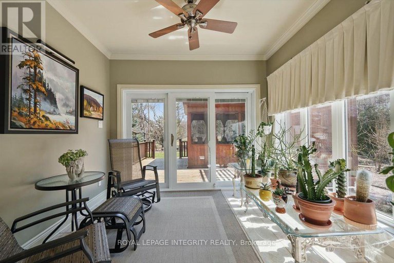 29253845/137-beaumont-avenue/town-of-rockland/clarence-rockland/ontario/K4K1R7_17