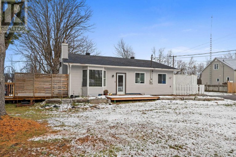 29140915/3091-cedar-beach-lane/north-grenville-twp-kemptville-south/north-grenville/ontario/K0G1J0_3