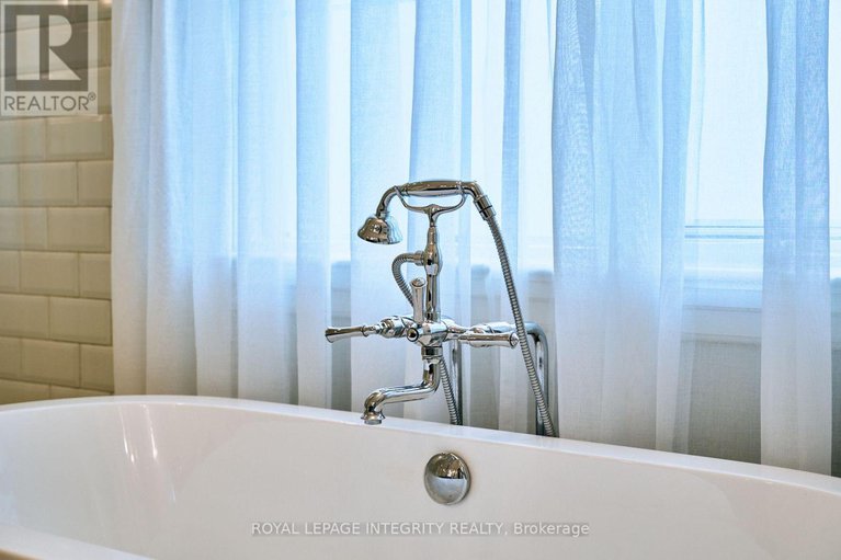 29320800/103-black-maple-private/rockcliffe/ottawa/ontario/K1M0J3_31