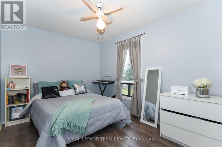 29064089/34-6993-bilberry-drive/convent-glen-north/ottawa/ontario/K1C2C2_19