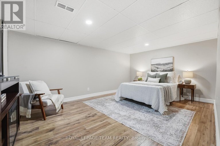 29452274/67-castlefrank-road/glencairnhazeldean/ottawa/ontario/K2L2E6_41