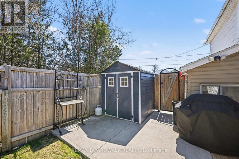 29647352/63-colborne-street/almonte/mississippi-mills/ontario/K0A1A0_30