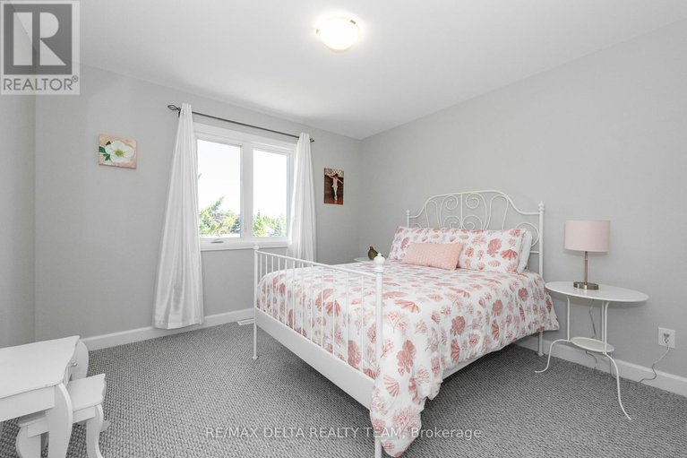 28750811/688-geneva-crescent/embrun/russell/ontario/K0A1W0_31