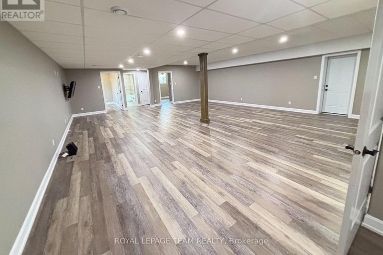 28362636/2500-kearns-way/osgoode-twp-north-of-reg-rd-6/ottawa/ontario/K4P1R9_20