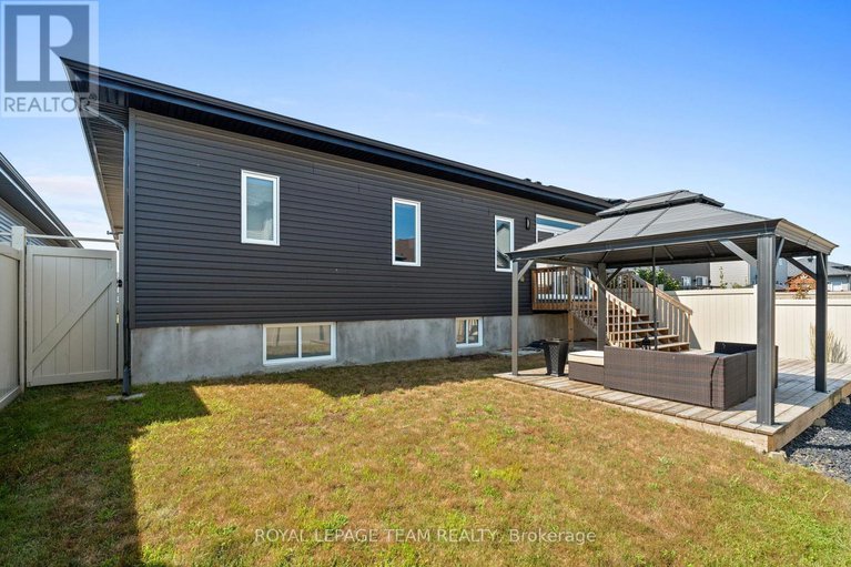 28752380/14-granite-street/clarencerockland-twp/clarence-rockland/ontario/K4K0J2_42