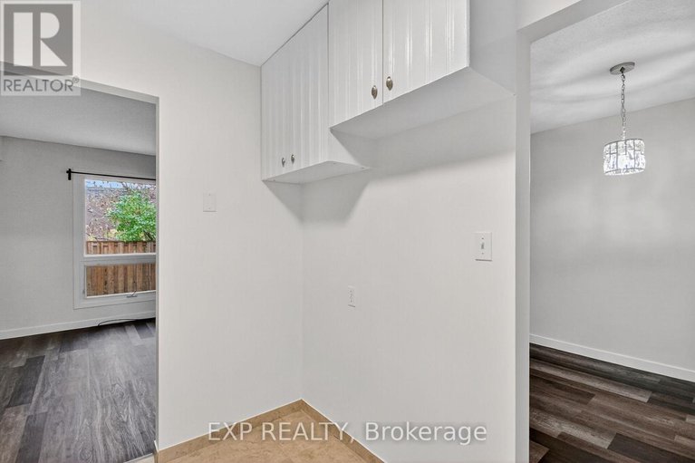 29054147/109-theresa-private/heron-gateindustrial-park/ottawa/ontario/K1V0E7_9