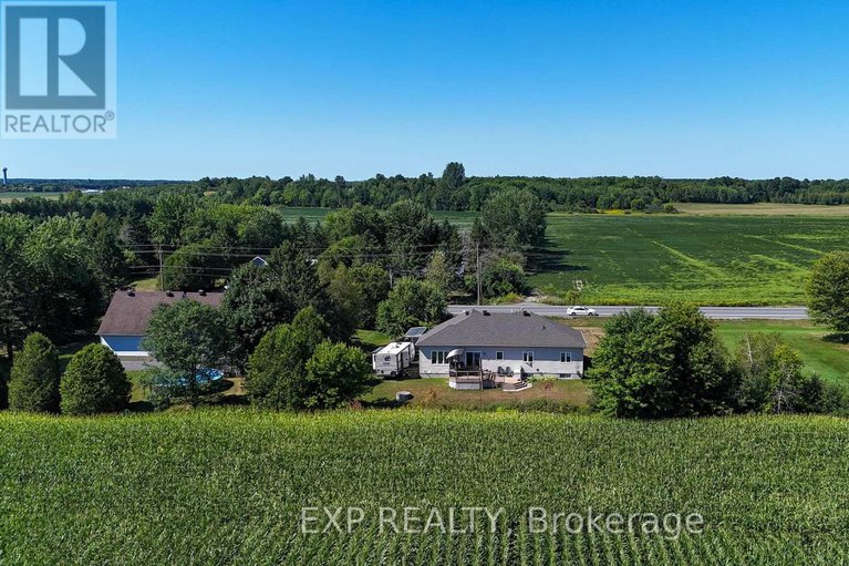 28790575/3403-gendron-road/clarencerockland-twp/clarence-rockland/ontario/K0A2A0_5
