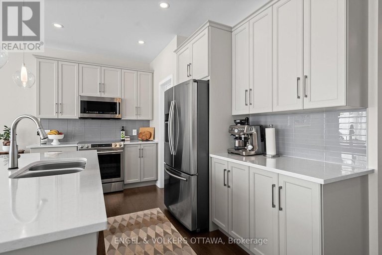 29373193/267-sceptre-way/emerald-meadowstrailwest/ottawa/ontario/K2V0C6_10