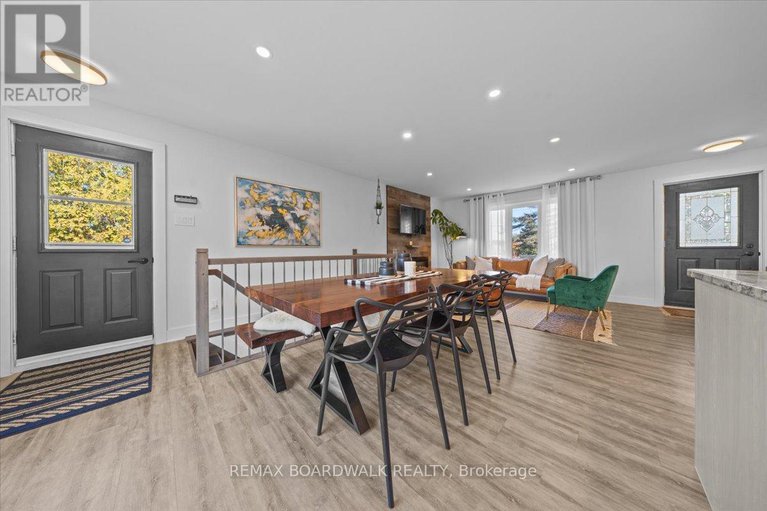 29209804/2462-dunning-road/cumberland-west/ottawa/ontario/K0A3E0_8