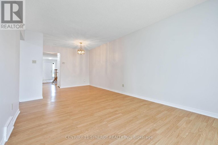 28413504/861-karsh-drive/hunt-club-park/ottawa/ontario/K1G4T9_8
