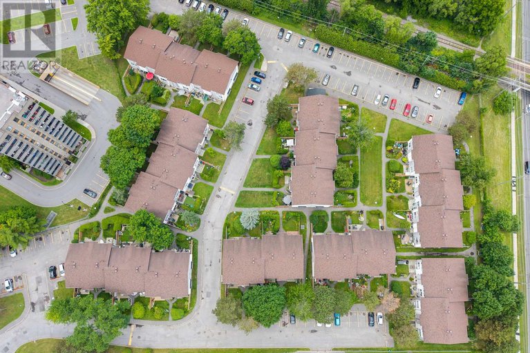28594939/25h-banner-road/sheahan-estatestrend-village/ottawa/ontario/K2H8T3_31