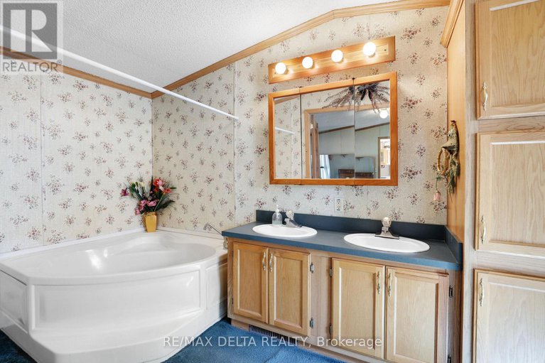 28867285/15270-concession-8-9-road/north-stormont-finch-twp/north-stormont/ontario/K0A1R0_14