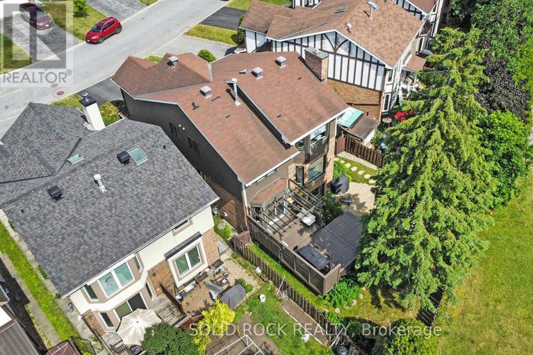 29444283/51-pemberton-crescent/manordale/ottawa/ontario/K2G4Y9_69