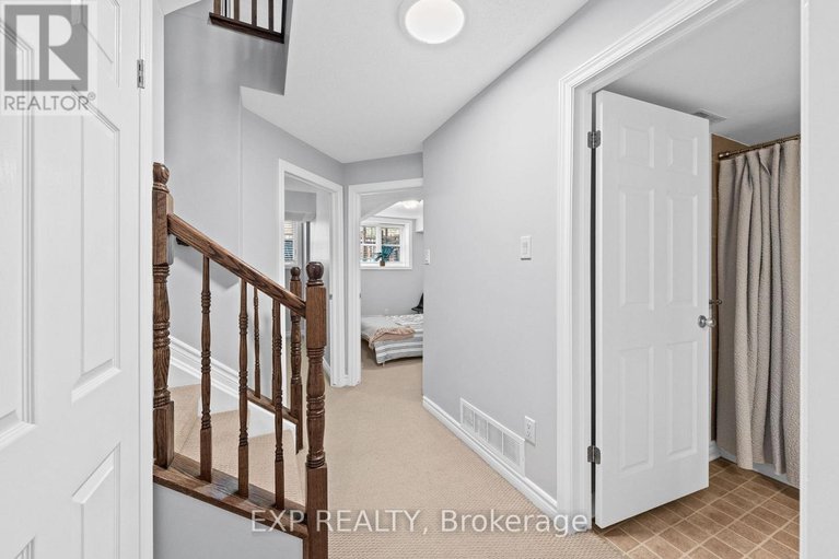 28826800/114-a-lindenshade-drive/strandherd/ottawa/ontario/K2J5R5_23
