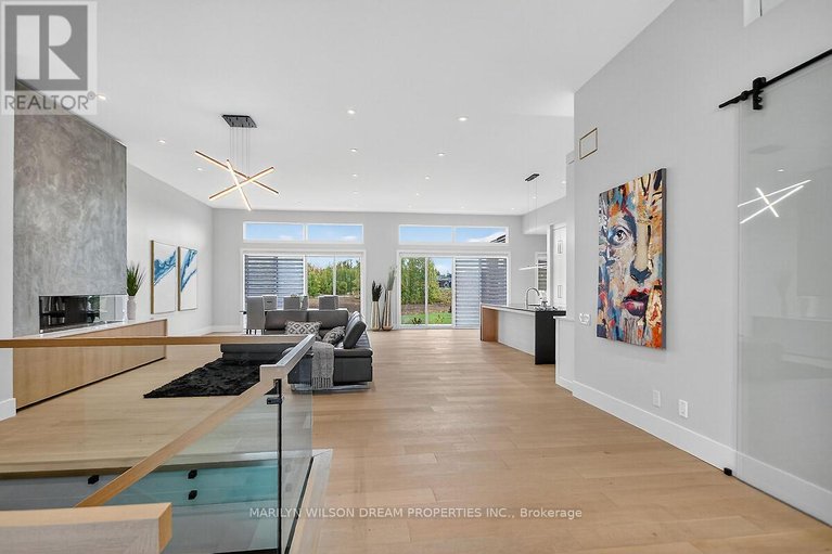 28967475/1070-green-jacket-crescent/greely/ottawa/ontario/K4P0G6_7