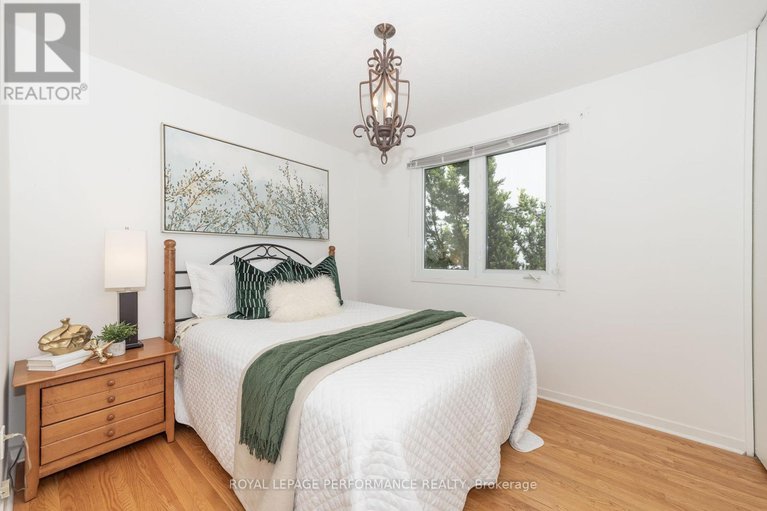 28549709/2091-tawney-road/hawthorne-meadows/ottawa/ontario/K1G1B9_20