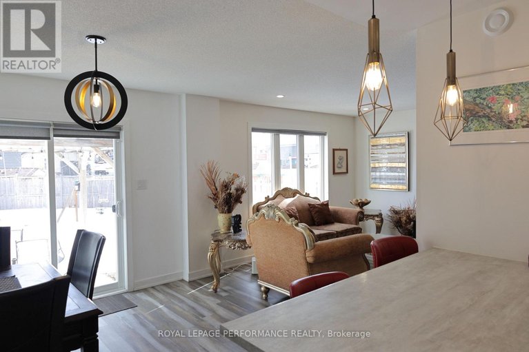 29674697/609-robert-street/town-of-rockland/clarence-rockland/ontario/K4K1E8_9