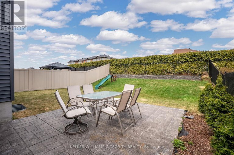 28230053/176-onyx-crescent/town-of-rockland/clarence-rockland/ontario/K4K1P6_42