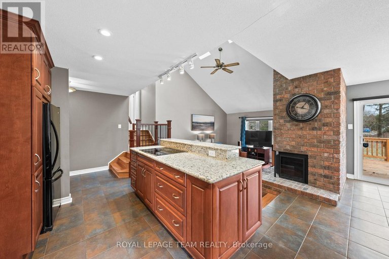 29629893/6584-harvest-grove-drive/greely/ottawa/ontario/K4P1E9_10