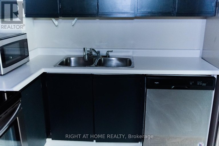 29448917/1516-2871-richmond-road/britannia-heights/ottawa/ontario/K2B8M5_33