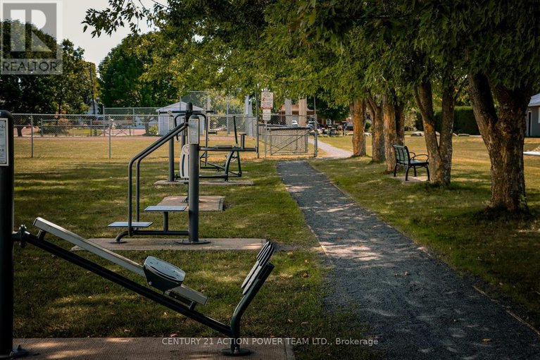 28840439/2-champagne-street/north-stormont-finch-twp/north-stormont/ontario/K0A1R0_41
