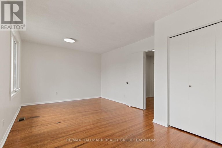 28491810/1326-morrison-drive/redwood-park/ottawa/ontario/K2H7L9_23