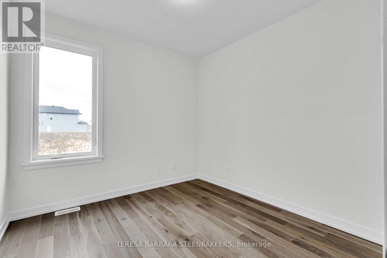 28424668/783-kenny-gordon-avenue/riverside-southgloucester-glen/ottawa/ontario/K4M0V2_7