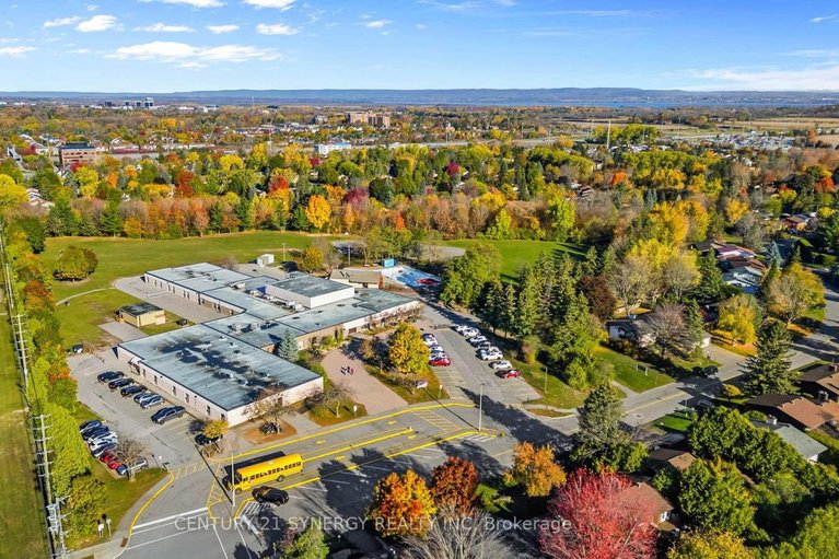 29602567/6-berton-place/katimavik/ottawa/ontario/K2L3R8_47