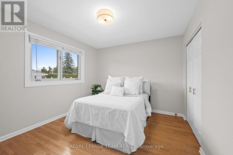 28926247/1525-valmarie-avenue/carleton-heights/ottawa/ontario/K2C1V7_24