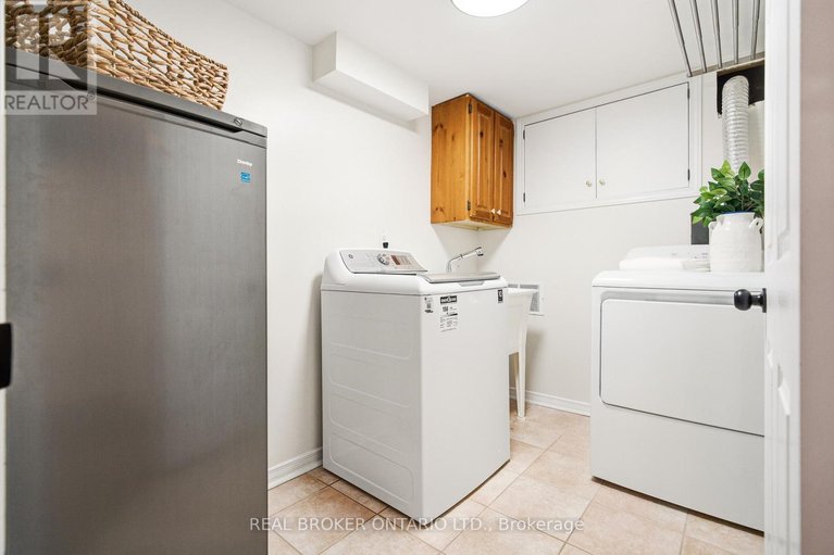 29601984/496-hartleigh-avenue/woodroffe/ottawa/ontario/K2B5J6_32