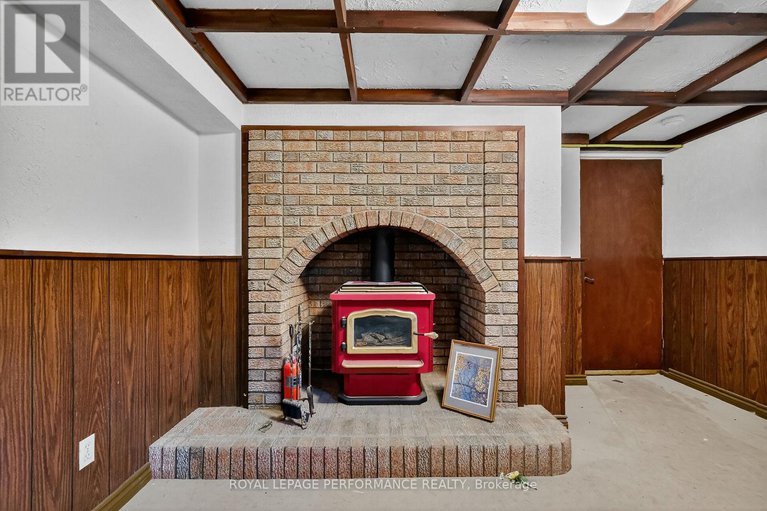 29055180/179-cowley-avenue/ottawa-westtunneys-pasture/ottawa/ontario/K1Y0G8_16