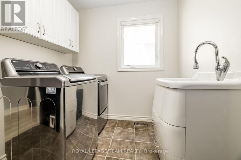 28449853/333-timbertrail-terrace/springridgeeast-village/ottawa/ontario/K4A5A6_21