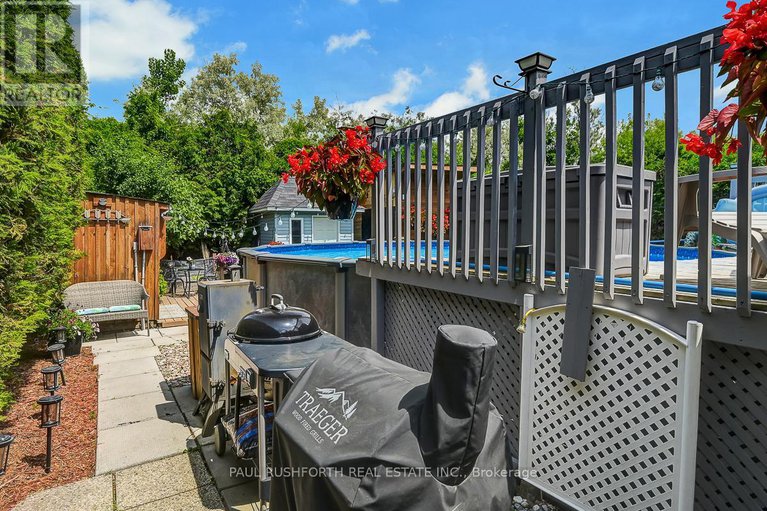 28613589/6156-vineyard-drive/convent-glen/ottawa/ontario/K1C2N6_32