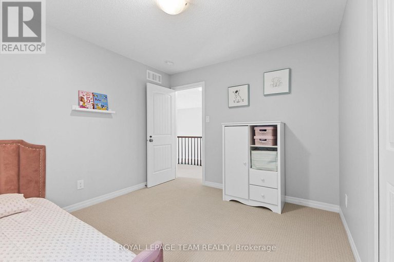 28539226/43-hibiscus-way/cedargrovefraserdale/ottawa/ontario/K2J6A5_28