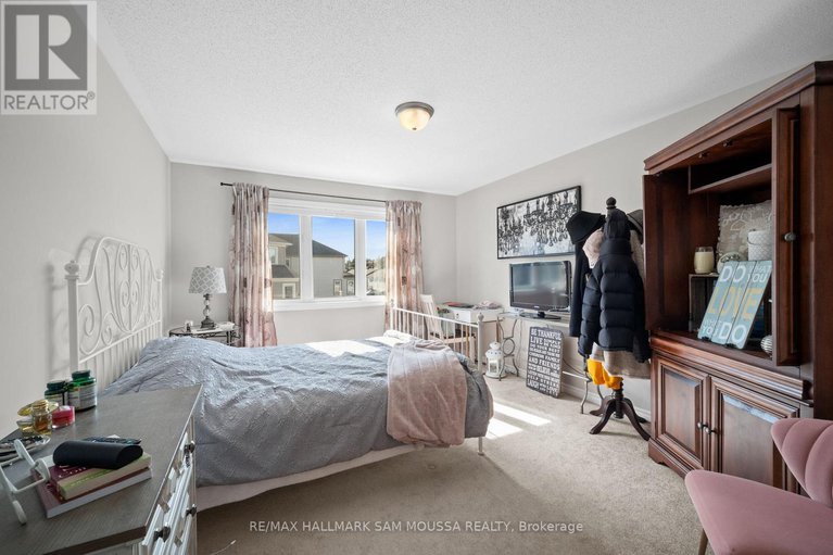 28482187/111-santolina-street/stittsville-north/ottawa/ontario/K2S0W9_19